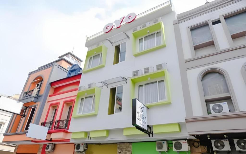 Noura Guest House Syariah Malang Zewnętrze zdjęcie