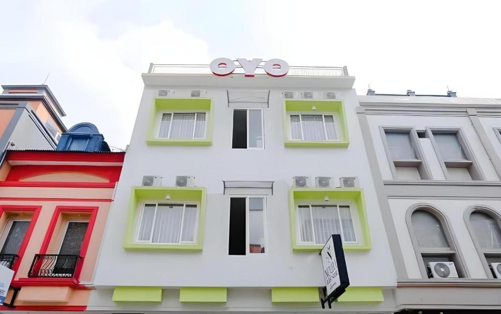 Noura Guest House Syariah Malang Zewnętrze zdjęcie