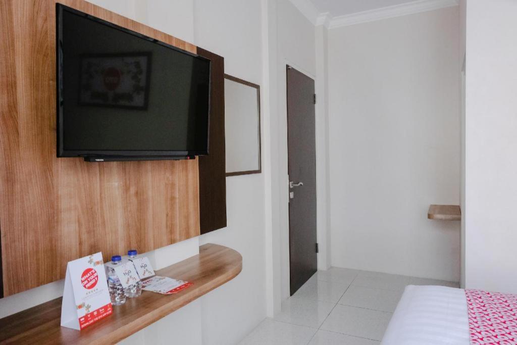 Noura Guest House Syariah Malang Zewnętrze zdjęcie