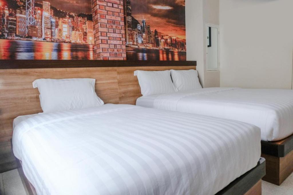 Noura Guest House Syariah Malang Zewnętrze zdjęcie