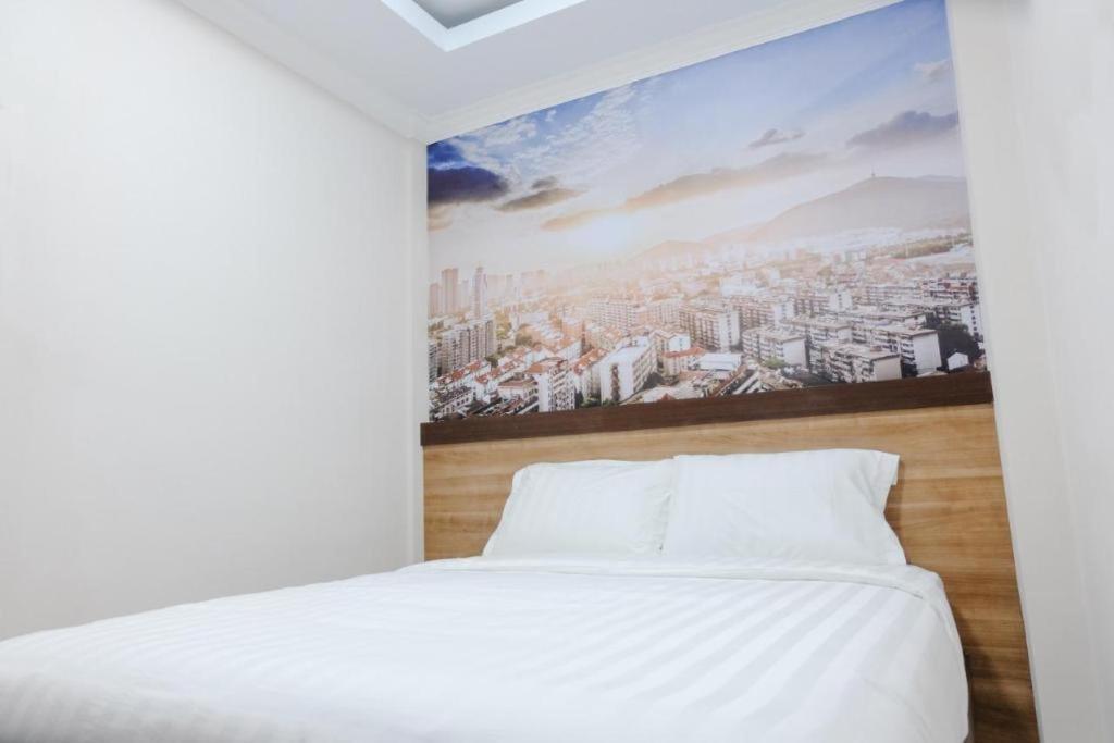 Noura Guest House Syariah Malang Zewnętrze zdjęcie